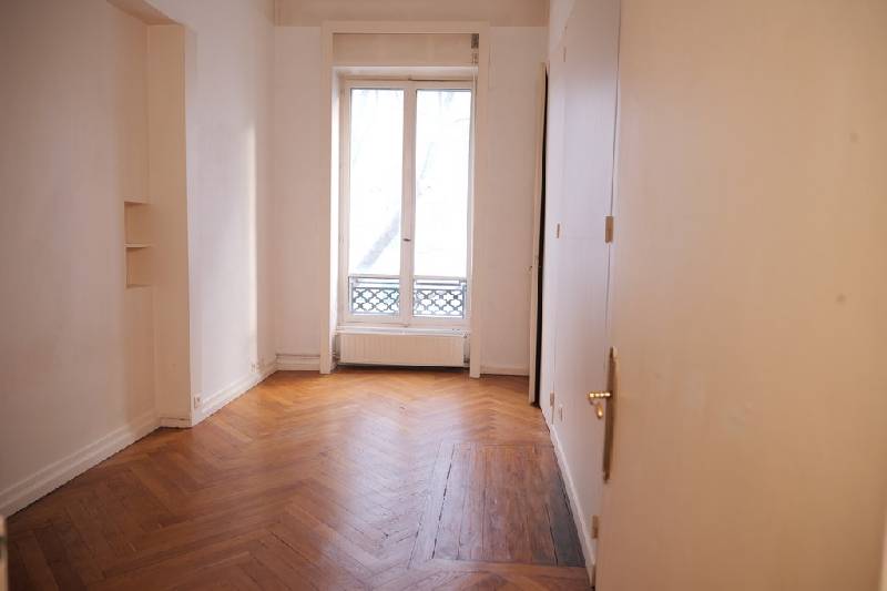 Location T4 95 m² à Lyon 3 1 502 ¤ CC /mois