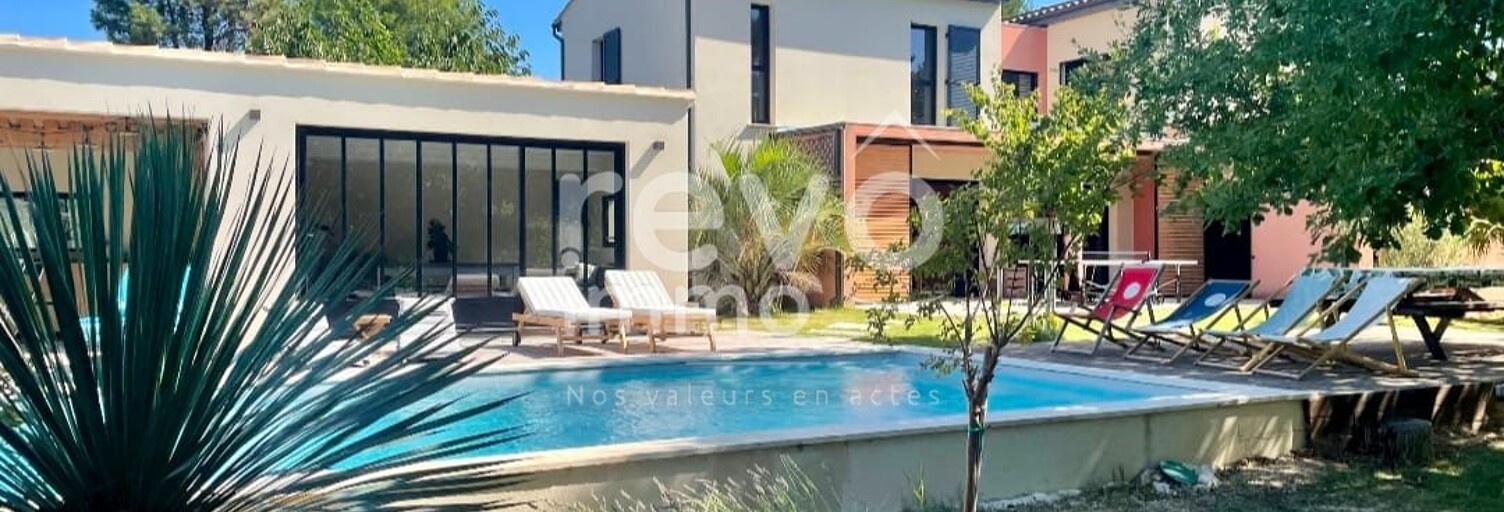 Maison 7 Pièces 187 m² à vendre à Uchaux (84100)