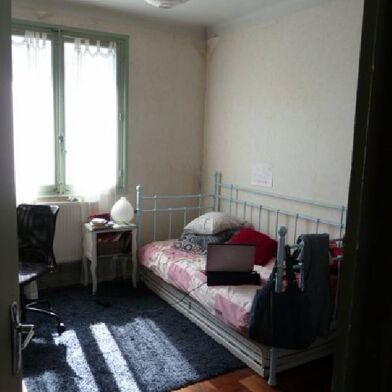 Appartement 3 pièces 1071 €