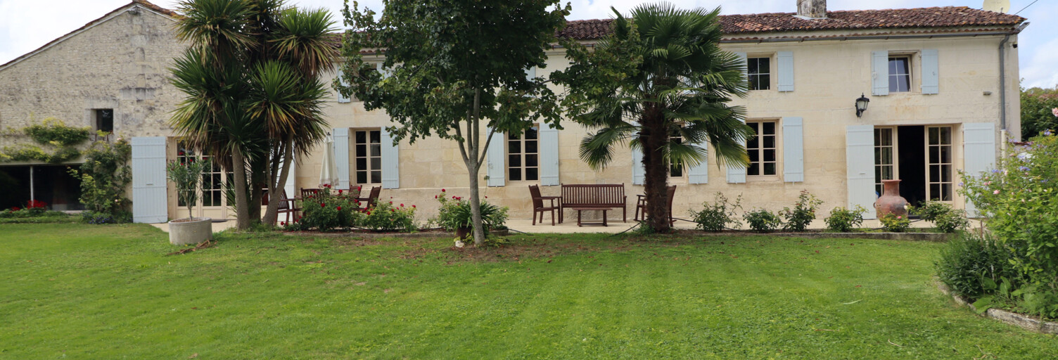 Maison 9 Pièces 460 m² à vendre à Saintes (17100)