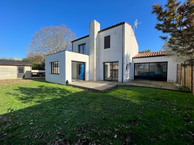 Villa / Maison  T5 à louer Marsilly 17137