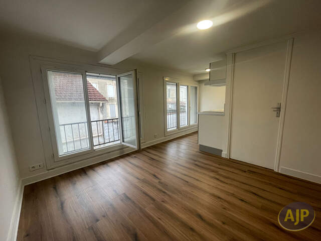 Appartement Saintes 2 pièce(s) — photo du bien