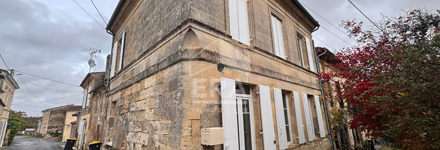 Maison 5 Pièces 94 m² à louer à Bourg (33710)