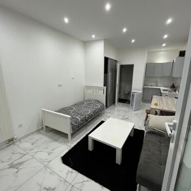 Appartement 1 pièces 890 €