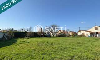 Terrain  700 m² à vendre à Crêches-sur-Saône (71680)