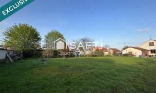 Terrain  700 m² à vendre à Crêches-sur-Saône (71680)