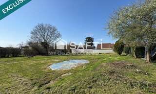 Terrain  700 m² à vendre à Crêches-sur-Saône (71680)