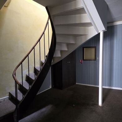 Appartement 6 pièces 120000 €