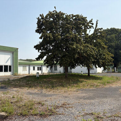 Commerce 15 pièces 420800 €