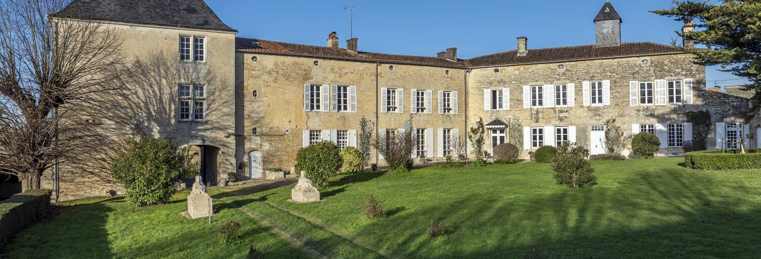 Maison 13 Pièces 625 m² à vendre à Beauvoir-sur-Niort (79360)