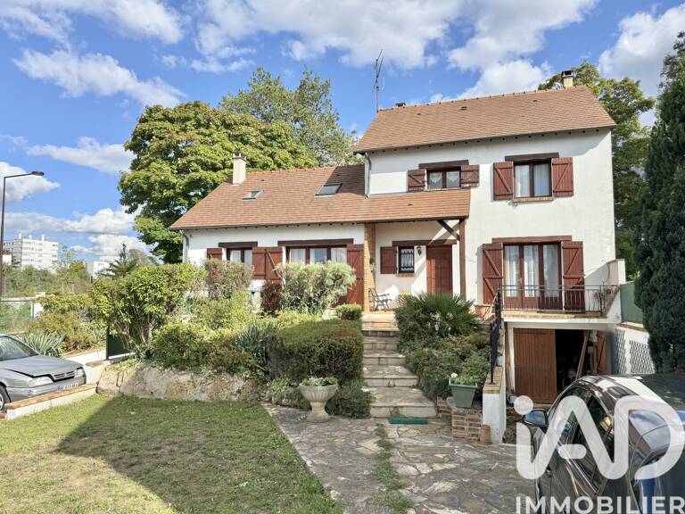 Vente Maison/villa 8 pièces — photo 1