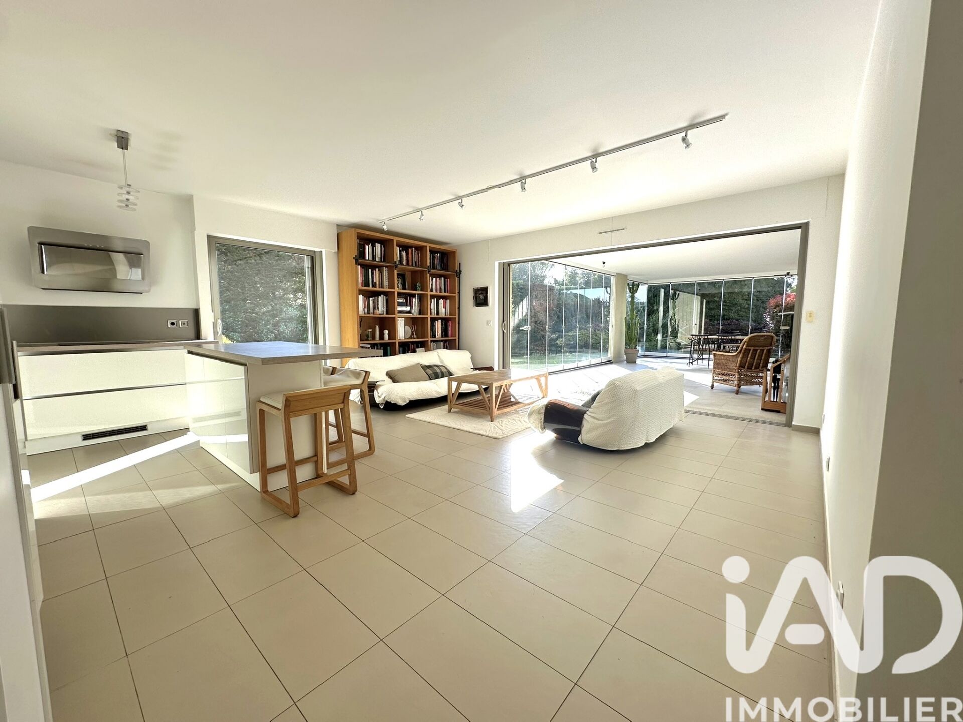 Vente Appartement 4 pièces - Photo 2
