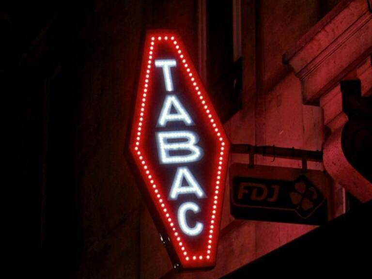 Vente Bar-tabac 233 m&sup2; — photo 1