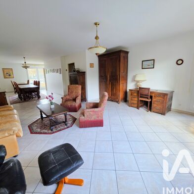 Appartement 5 pièces 230000 €