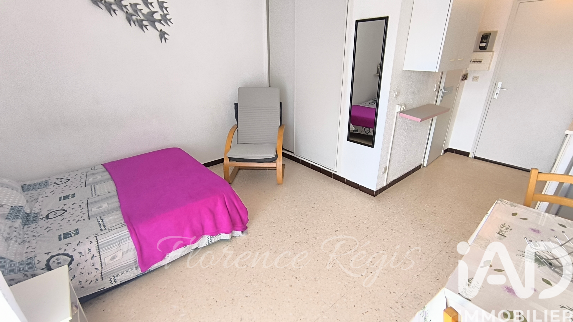 Vente Appartement 1 pièce - Photo 2
