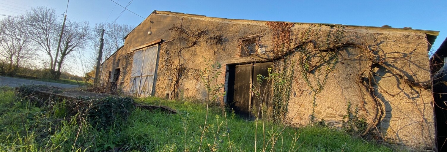 Garage  6177 m² à vendre à Mauges-sur-Loire (49410)