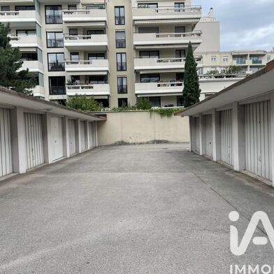 Garage  43000 €