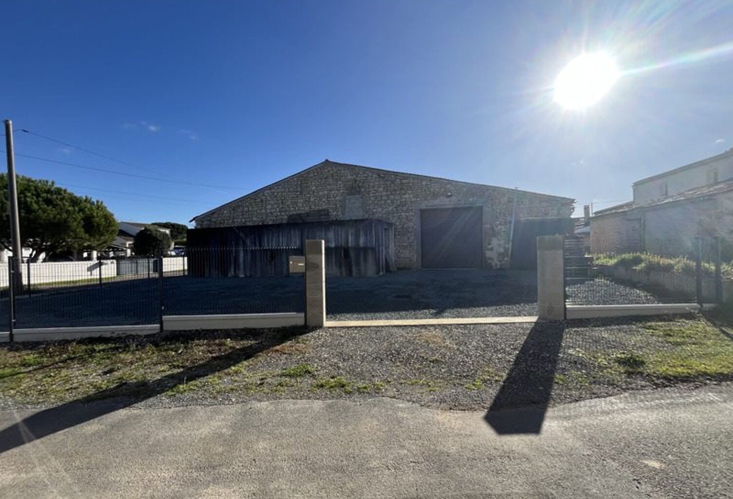 Grange de 1 pièces principales — photo 1