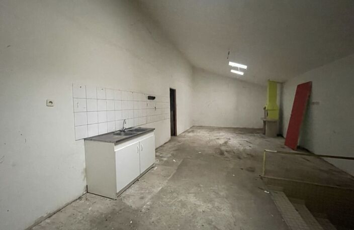 Maison en pierre de 4 pièces principales — photo 3
