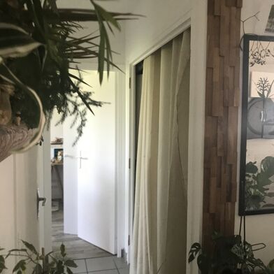 Appartement 3 pièces 145800 €