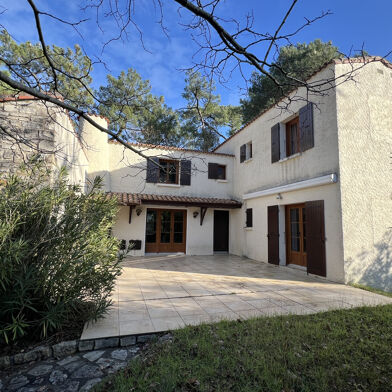 Maison 8 pièces 799500 €