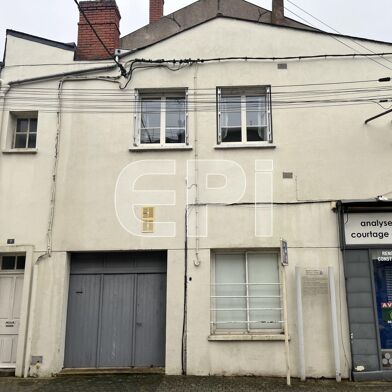 Immeuble  165100 €