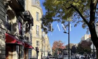 Garage   m² à vendre à Bordeaux (33000)