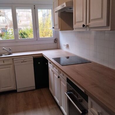 Appartement 3 pièces 1200 €