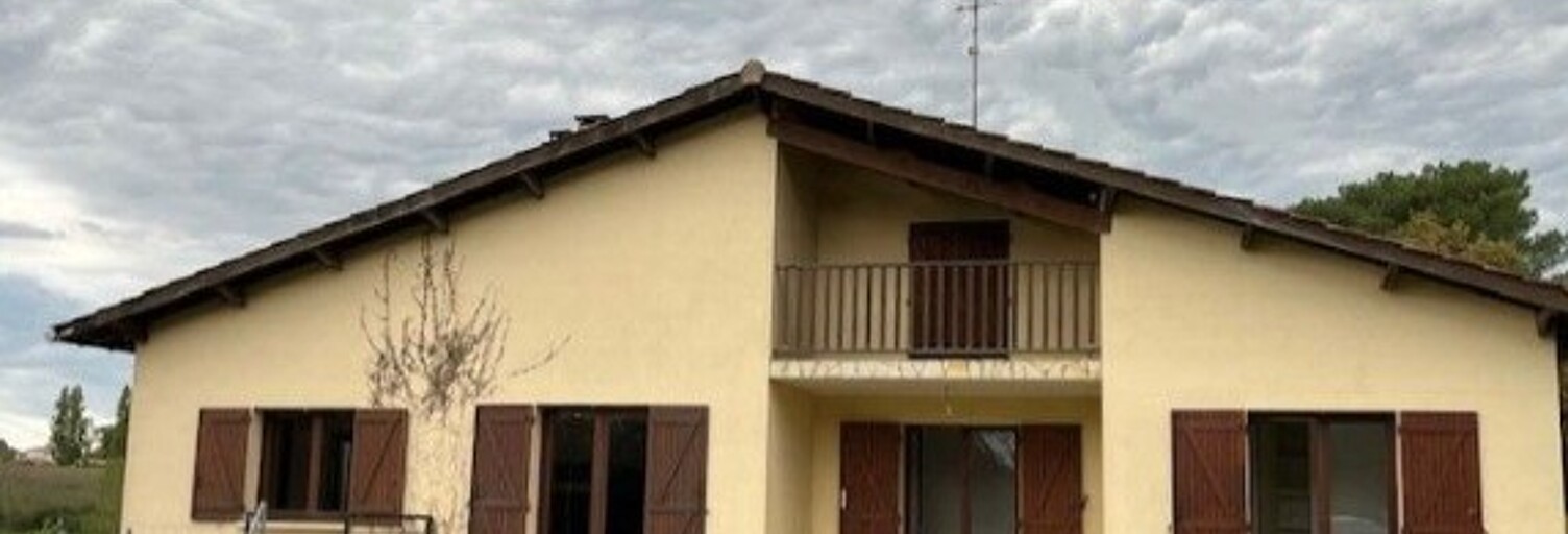 Maison 6 Pièces 140 m² à louer à Saint-Médard-d'Eyrans (33650)