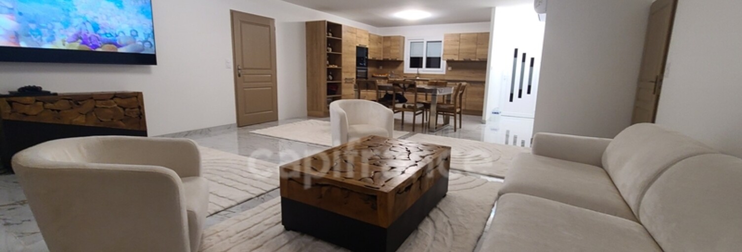 Maison 4 Pièces 106 m² à vendre à Saint-Jean-d'Angély (17400)