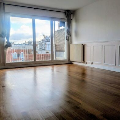 Appartement 3 pièces 2100 €