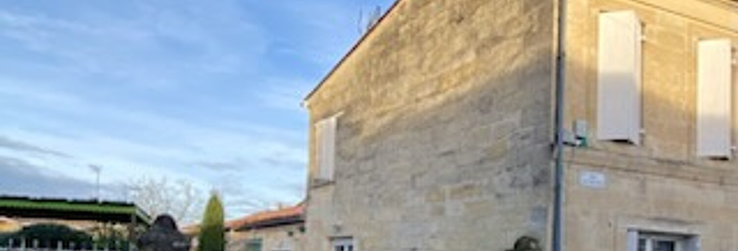 Maison 4 Pièces 120 m² à louer à Les Billaux (33500)