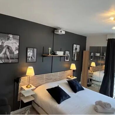 Appartement 1 pièces 1100 €