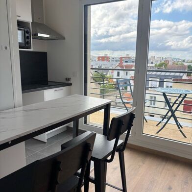 Appartement 1 pièces 990 €