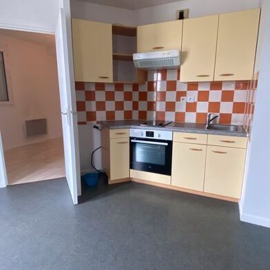 Appartement 2 pièces 610 €