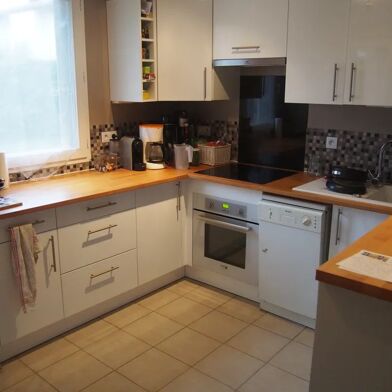 Appartement 3 pièces 750 €