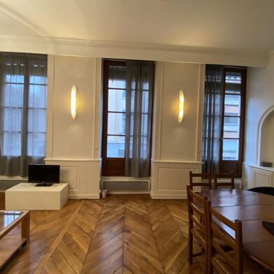 Appartement 2 pièces 1290 €