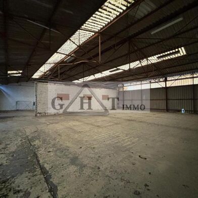Local industriel  1800000 €