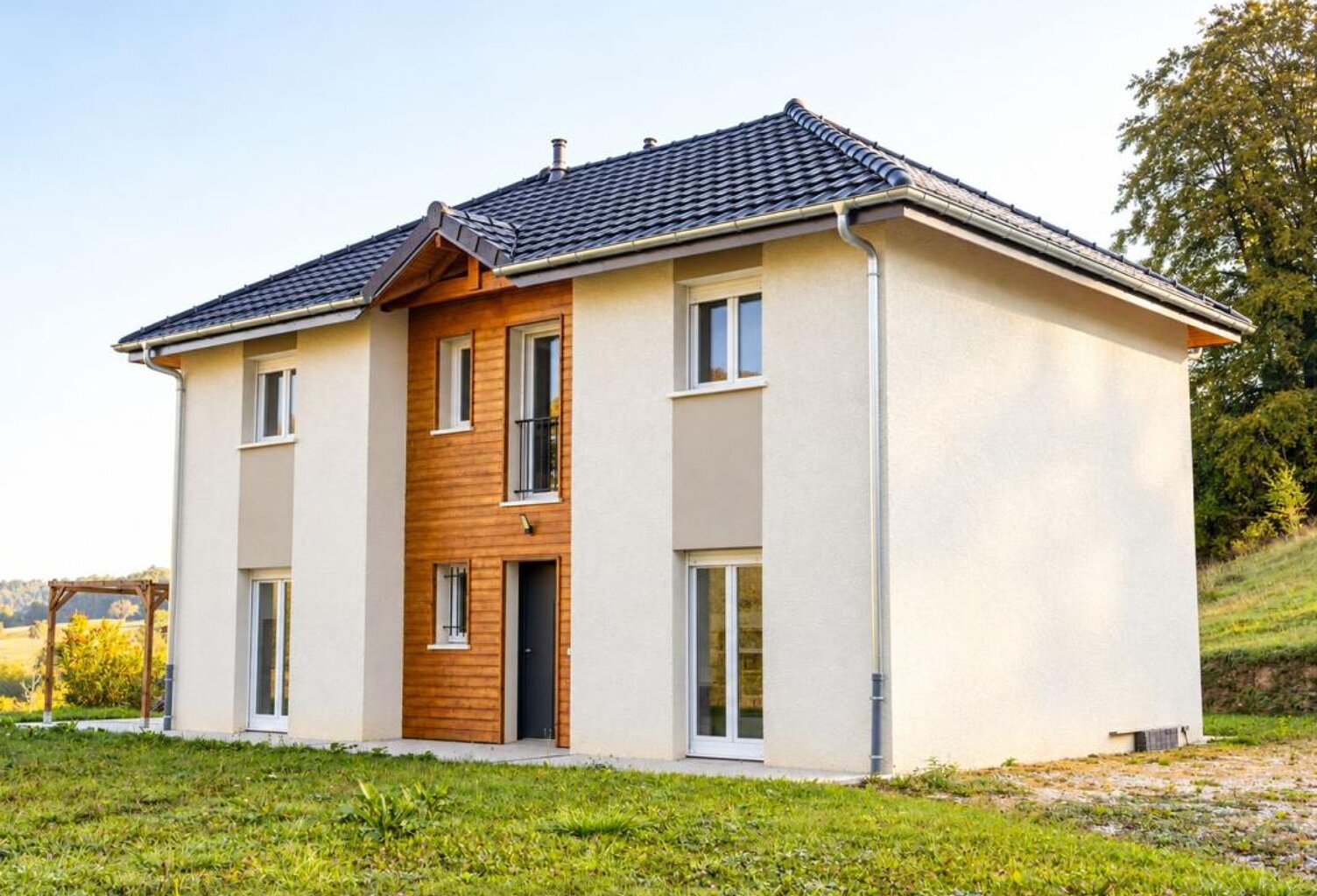 Maison À Vendre sur les hauteurs de SAINT-GIROD — photo 1