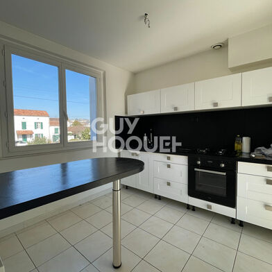 Maison 4 pièces 825 €