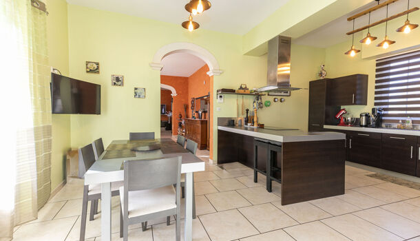 Villa / Maison 8 pièces  à vendre Lacq 64170