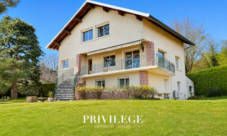 Maison 7 Pièces 229 m² à vendre à Saint-Cyr-au-Mont-d'Or (69450)