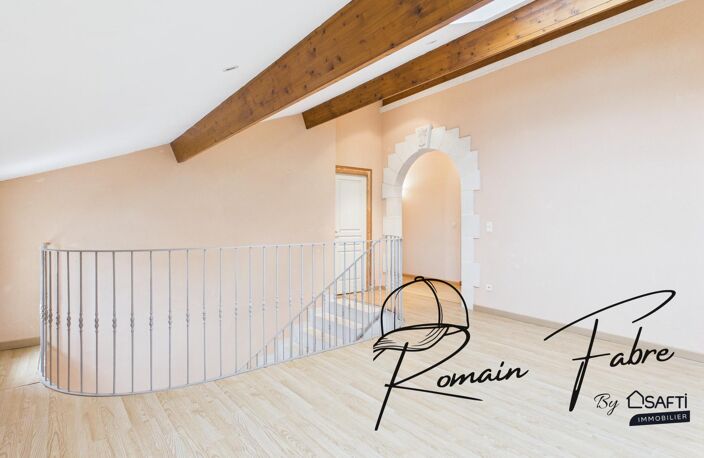 Maison en pierre mélangeant histoire, patrimoine et calme environnant sans travaux — photo 5