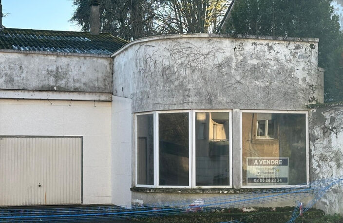 A VENDRE   EN TOTALITÉ OU EN PARTIE   CENTRE-VILLE DE DECIZE — photo 3
