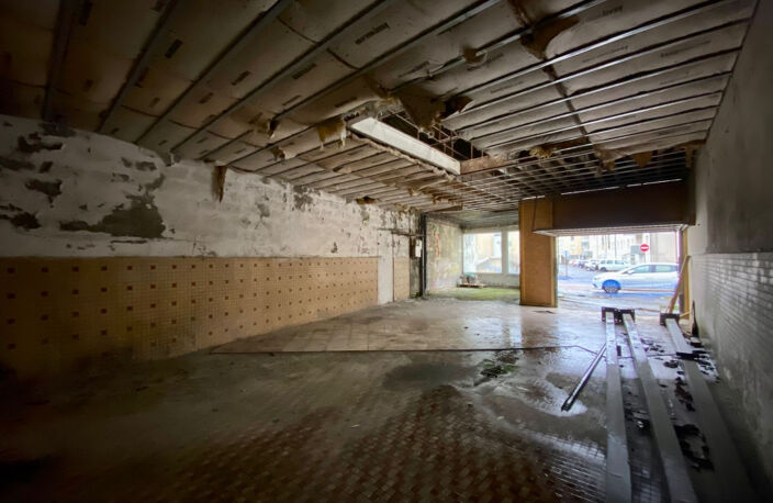 A VENDRE   EN TOTALITÉ OU EN PARTIE   CENTRE-VILLE DE DECIZE — photo 4