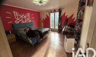 Maison 7 Pièces 275 m² à vendre à Jonquières-Saint-Vincent (30300)