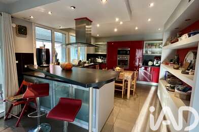 Maison 8 pièces 687500 €