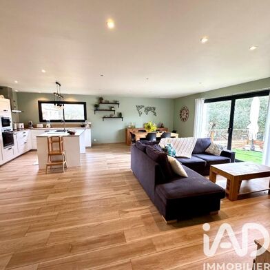 Maison 4 pièces 586000 €