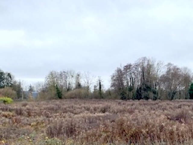 Terrain constructible à vendre — photo du bien