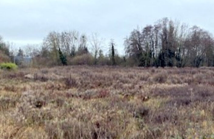 Terrain constructible à vendre — photo 2